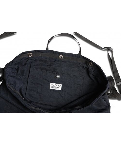DIAFVINE(ディアフバイン)の「DV22STP.668 SLING BAG HEAVY NYLON -Deep Navy-(メッセンジャーバッグ・メンズ・その他・ONE SIZE)」の6枚目の写真