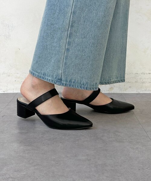 Thevon(ゼボン)の「ベルトミュール(パンプス・レディース・ブラック/ダークブラウン・M/L)」の4枚目の写真