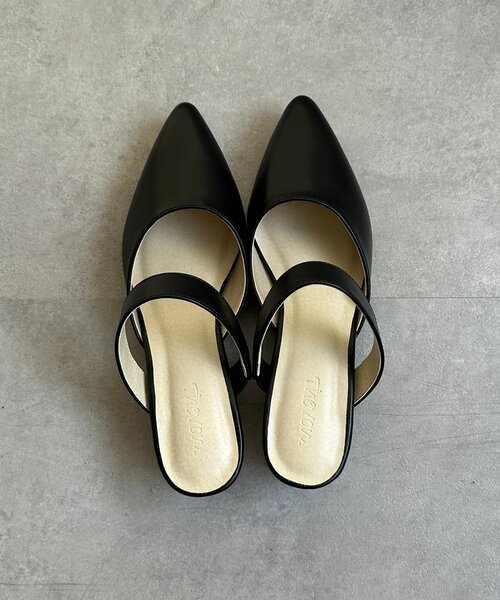 Thevon(ゼボン)の「ベルトミュール(パンプス・レディース・ブラック/ダークブラウン・M/L)」の6枚目の写真