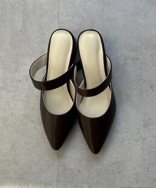 Thevon(ゼボン)の「ベルトミュール(パンプス・レディース・ブラック/ダークブラウン・M/L)」の17枚目の写真