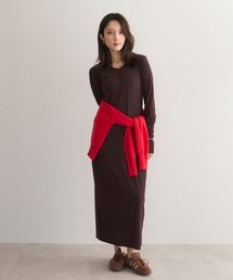 【骨格ストレート向け】セルフカットフィンガーホールリブワンピース
