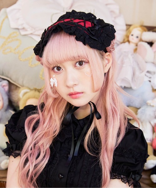 BODYLINE(ボディライン)の「カットレースのレースアップリボンヘッドドレス(その他ヘアアクセサリー・レディース・ピンク/ブラック×ホワイト/オフホワイト/ブラック×ブラック/サックスブルー/ブラック×レッド・FREE)」の4枚目の写真