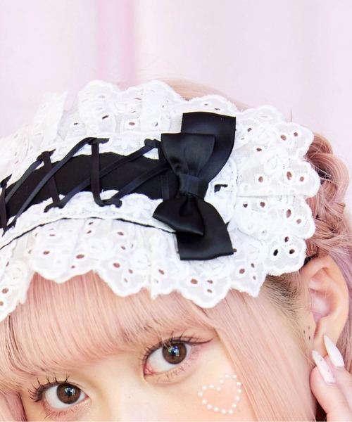 BODYLINE(ボディライン)の「カットレースのレースアップリボンヘッドドレス(その他ヘアアクセサリー・レディース・ピンク/ブラック×ホワイト/オフホワイト/ブラック×ブラック/サックスブルー/ブラック×レッド・FREE)」の12枚目の写真