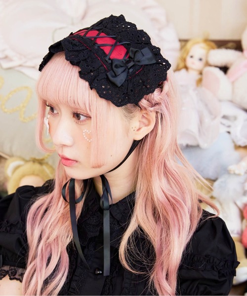BODYLINE(ボディライン)の「カットレースのレースアップリボンヘッドドレス(その他ヘアアクセサリー・レディース・ピンク/ブラック×ホワイト/オフホワイト/ブラック×ブラック/サックスブルー/ブラック×レッド・FREE)」の16枚目の写真