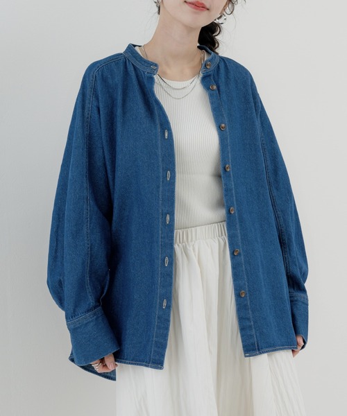 refinedworks（リファインドワークス）の「【refinedworks】コクーン型 が目を惹く デニムシャツチュニック（シャツ/ブラウス・レディース・グレー/ブルー/サックスブルー・FREE）」の3枚目の写真
