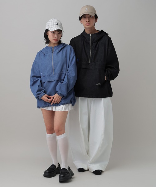 ALAND（エーランド）の「【UNISEX】ALAND／デニムアノラックパーカー（パーカー・レディース・ブラック/ブルー・MEDIUM/LARGE）」の4枚目の写真