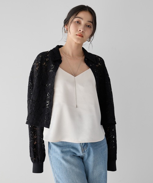 Editt by YECCA VECCA(エディットバイイェッカヴェッカ)の「【2点SET】キャミレイヤードレースシャツ(シャツ/ブラウス・レディース・オフホワイト/ブルー/ブラック・FREE)」の15枚目の写真