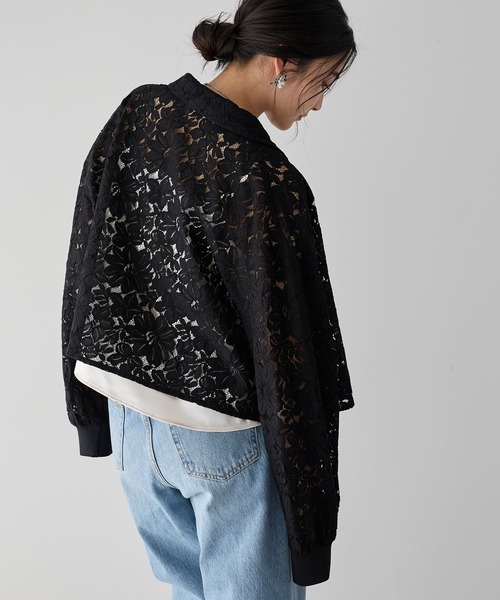 Editt by YECCA VECCA(エディットバイイェッカヴェッカ)の「【2点SET】キャミレイヤードレースシャツ(シャツ/ブラウス・レディース・オフホワイト/ブルー/ブラック・FREE)」の17枚目の写真