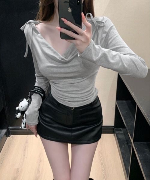 kirakiraShop(キラキラショップ)の「ドレープネック リボンデザイン 長袖 トップス(Tシャツ/カットソー・レディース・グレー/ブラック/ホワイト・FREE)」の14枚目の写真