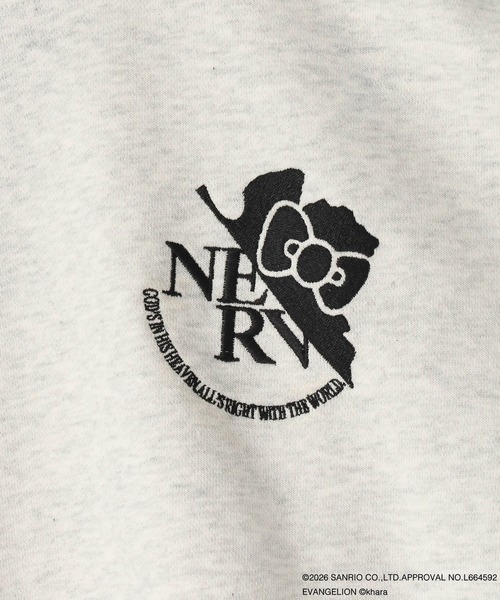 LOWRYS FARM(ローリーズファーム)の「【EVA x HELLO KITTY】スウェットプルオーバー 631264(スウェット・キッズ・グレー/ブラック/アイボリー・110cm/150cm/130cm)」の6枚目の写真