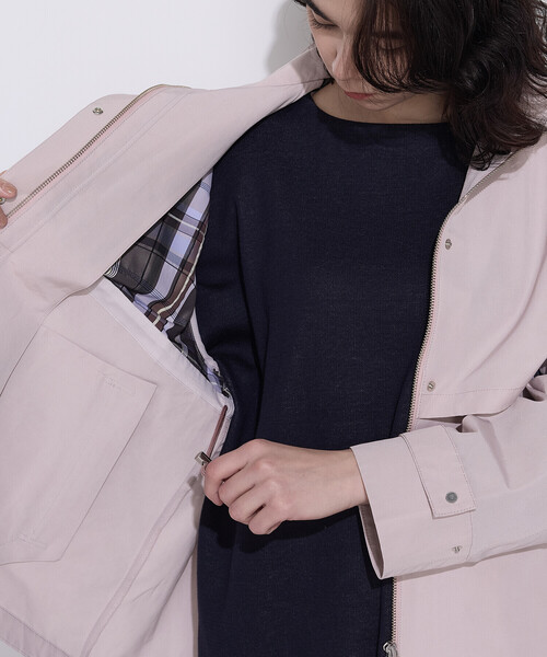 K.T KIYOKO TAKASE(キヨコタカセ)の「コットンナイロングログラン撥水加工 アノラックブルゾン(その他アウター・レディース・グレイッシュベージュ/ピンク系その他/ネイビー・7号/9号)」の19枚目の写真