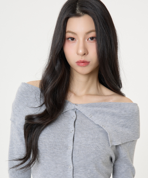 UNKNOWN PLANET（アンノウンプラネット）の「リングスナップオフショルダー ロングスリーブ ニットトップ グレー（ニット/セーター・レディース・その他・FREE）」の4枚目の写真