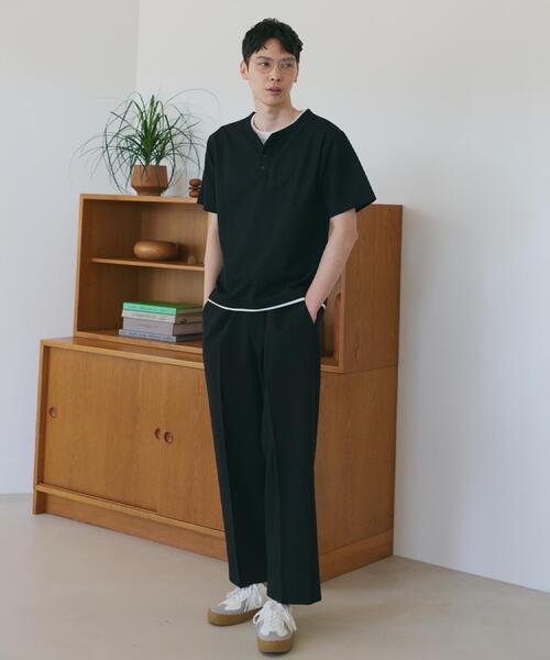THE SHOP TK (ザ ショップ ティーケー )の「【1枚でちゃんとして見える】ヘンリーネック レイヤード風 半袖Tシャツ 洗濯機OK(Tシャツ/カットソー・メンズ・オフホワイト/ブラウン系/ブラック/ライトグレー・04/02/03)」の6枚目の写真