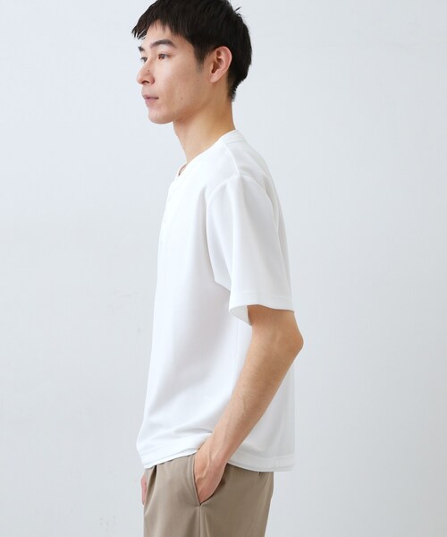 THE SHOP TK (ザ ショップ ティーケー )の「【1枚でちゃんとして見える】ヘンリーネック レイヤード風 半袖Tシャツ 洗濯機OK(Tシャツ/カットソー・メンズ・オフホワイト/ブラウン系/ブラック/ライトグレー・04/02/03)」の7枚目の写真