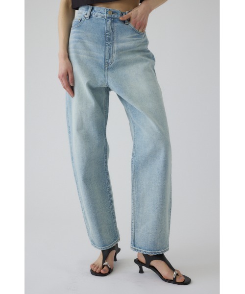 RIM.ARK(リムアーク)の「Hidden detail JEANS ヒドゥン ディテール ジーンズ(デニムパンツ・レディース・ライトブルー/ブルー・36/38)」の5枚目の写真