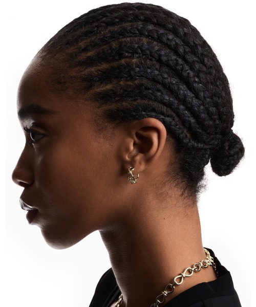 EMPORIO ARMANI（エンポリオアルマーニ）の「【エンポリオ アルマーニ】フープピアス ゴールドトーンブラス（ピアス（両耳用）・レディース・その他1・FREE）」の3枚目の写真