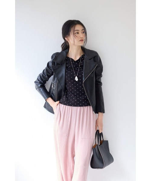 M.deux(エムドゥ)の「ドットオフショルプルオーバー(Tシャツ/カットソー・レディース・ブラック/オフホワイト・MEDIUM)」の3枚目の写真