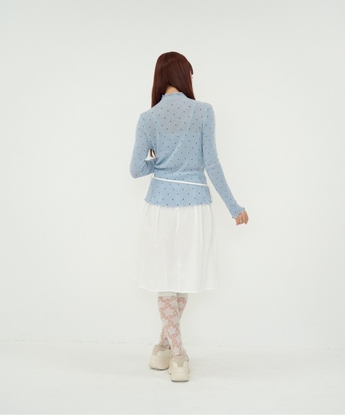 Uenui(ウニュイ)の「スカラップネック・ドット柄リブニットトップス(Tシャツ/カットソー・レディース・ライトブルー/グレー/ホワイト・FREE)」の19枚目の写真