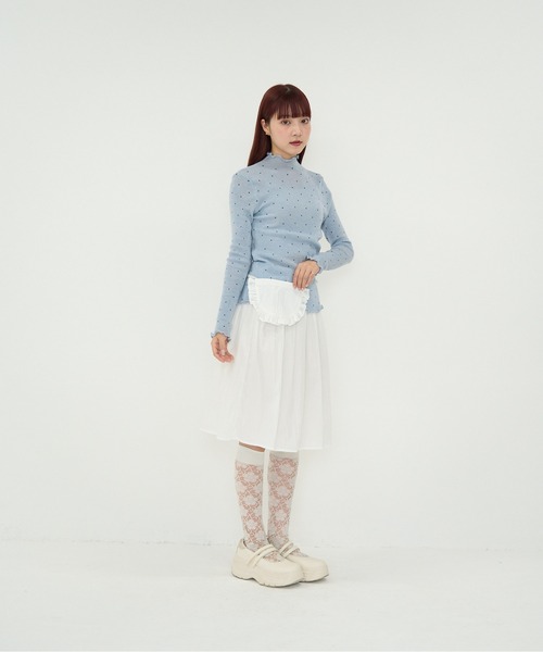 Uenui(ウニュイ)の「スカラップネック・ドット柄リブニットトップス(Tシャツ/カットソー・レディース・ライトブルー/グレー/ホワイト・FREE)」の20枚目の写真