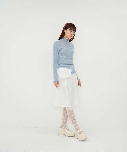Uenui(ウニュイ)の「スカラップネック・ドット柄リブニットトップス(Tシャツ/カットソー・レディース・ライトブルー/グレー/ホワイト・FREE)」の21枚目の写真