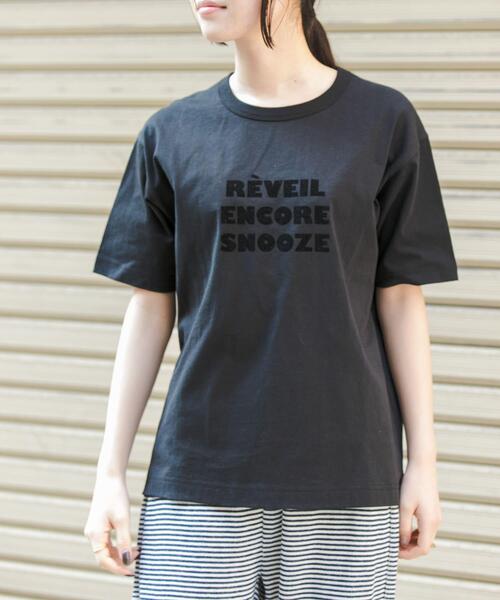 FORK&SPOON（フォークアンドスプーン）の「FORK&SPOON　フロッキーロゴショートスリーブTシャツ（Tシャツ/カットソー・レディース・グレー系その他/ブラック系その他/その他3/その他1/その他2・1）」の2枚目の写真