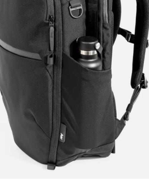 Aer(エアー)の「Aer(エアー)Travel Pack 4 35L AER-21071(バックパック/リュック・メンズ・ブラック・F)」の11枚目の写真