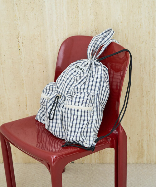 FREAK'S STORE（フリークスストア）の「限定展開 OUTDOOR PRODUCTS × FREAK'S STORE/アウトドアプロダクツ 別注 チェック ポケット ナップサック（バックパック/リュック・レディース・ブラウン/ネイビー/ブラック・ONE SIZE）」の4枚目の写真
