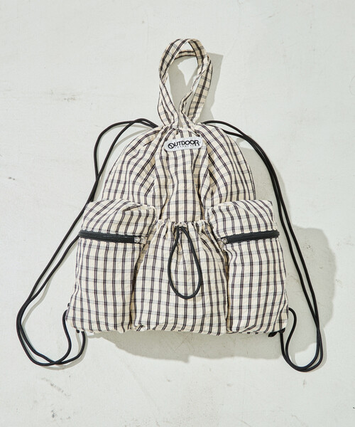 FREAK'S STORE（フリークスストア）の「限定展開 OUTDOOR PRODUCTS × FREAK'S STORE/アウトドアプロダクツ 別注 チェック ポケット ナップサック（バックパック/リュック・レディース・ブラウン/ネイビー/ブラック・ONE SIZE）」の17枚目の写真