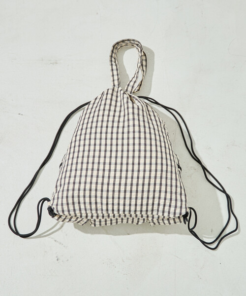 FREAK'S STORE（フリークスストア）の「限定展開 OUTDOOR PRODUCTS × FREAK'S STORE/アウトドアプロダクツ 別注 チェック ポケット ナップサック（バックパック/リュック・レディース・ブラウン/ネイビー/ブラック・ONE SIZE）」の19枚目の写真