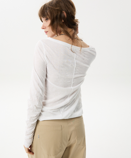 MIDNLOW(ミッドアンドロー)の「Crinkle Long Sleeve T-shirts (White)(Tシャツ/カットソー・レディース・その他・FREE)」の2枚目の写真