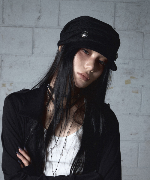 NOT KNOWING(ノットノーイング)の「Draped Button Knit Cap (BLACK)(キャップ・レディース・その他・FREE)」の2枚目の写真