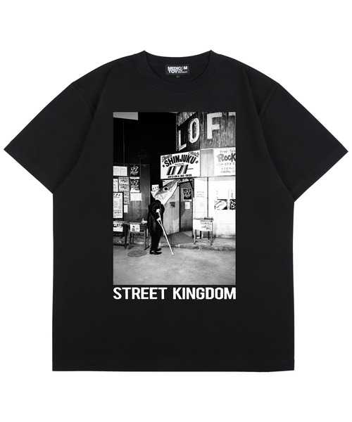 MEDICOM TOY(メディコムトイ)の「MLE ストリート・キングダム LOGO TEE(Tシャツ/カットソー・メンズ・ホワイト/ブラック・SMALL/MEDIUM/LARGE/X-LARGE)」の1枚目の写真