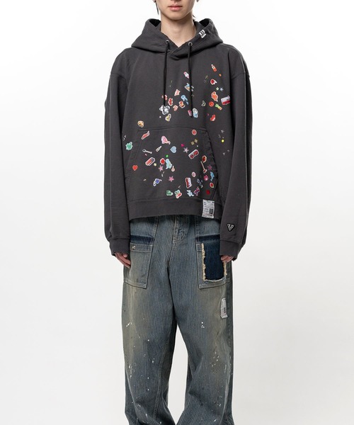 Maison MIHARA YASUHIRO(メゾンミハラヤスヒロ)の「【MIHARAYASUHIRO】KIDS STICKER HOODIE(パーカー・メンズ・ブラック/ホワイト・48/46/44)」の13枚目の写真
