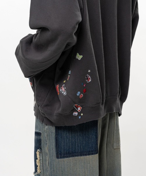Maison MIHARA YASUHIRO(メゾンミハラヤスヒロ)の「【MIHARAYASUHIRO】KIDS STICKER HOODIE(パーカー・メンズ・ブラック/ホワイト・48/46/44)」の7枚目の写真