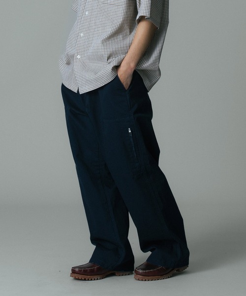 XLARGE(エクストララージ)の「SIDE ZIP POCKET PANTS(その他パンツ・メンズ・ブラック/チャコール/ネイビー・30inch/32inch/34inch/36inch)」の3枚目の写真