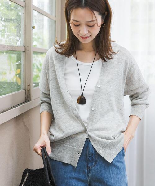 URBAN RESEARCH DOORS（アーバンリサーチドアーズ）の「リネンVネックカーディガン（カーディガン/ボレロ・レディース・ライトベージュ/ライトグレー/ベージュ系その他・FREE）」の4枚目の写真