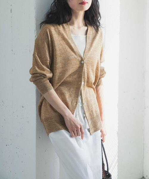 URBAN RESEARCH DOORS（アーバンリサーチドアーズ）の「リネンVネックカーディガン（カーディガン/ボレロ・レディース・ライトベージュ/ライトグレー/ベージュ系その他・FREE）」の11枚目の写真