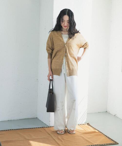 URBAN RESEARCH DOORS（アーバンリサーチドアーズ）の「リネンVネックカーディガン（カーディガン/ボレロ・レディース・ライトベージュ/ライトグレー/ベージュ系その他・FREE）」の17枚目の写真