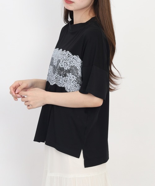 EGLANTINE(エグランティーヌ)の「EGLANTINE レース柄プリント半袖Tシャツ 日本製 ローズペトール(Tシャツ/カットソー・レディース・グレイッシュベージュ/サーモンピンク/ブラック/シルバーグレー/ブルーグリーン・38)」の8枚目の写真
