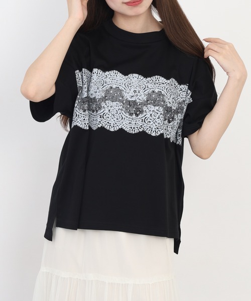 EGLANTINE(エグランティーヌ)の「EGLANTINE レース柄プリント半袖Tシャツ 日本製 ローズペトール(Tシャツ/カットソー・レディース・グレイッシュベージュ/サーモンピンク/ブラック/シルバーグレー/ブルーグリーン・38)」の7枚目の写真