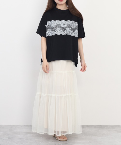 EGLANTINE(エグランティーヌ)の「EGLANTINE レース柄プリント半袖Tシャツ 日本製 ローズペトール(Tシャツ/カットソー・レディース・グレイッシュベージュ/サーモンピンク/ブラック/シルバーグレー/ブルーグリーン・38)」の11枚目の写真