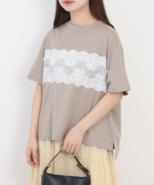 EGLANTINE(エグランティーヌ)の「EGLANTINE レース柄プリント半袖Tシャツ 日本製 ローズペトール(Tシャツ/カットソー・レディース・グレイッシュベージュ/サーモンピンク/ブラック/シルバーグレー/ブルーグリーン・38)」の20枚目の写真