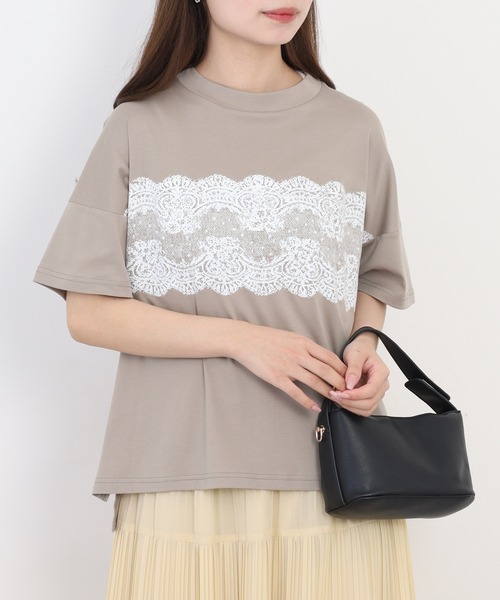EGLANTINE(エグランティーヌ)の「EGLANTINE レース柄プリント半袖Tシャツ 日本製 ローズペトール(Tシャツ/カットソー・レディース・グレイッシュベージュ/サーモンピンク/ブラック/シルバーグレー/ブルーグリーン・38)」の21枚目の写真