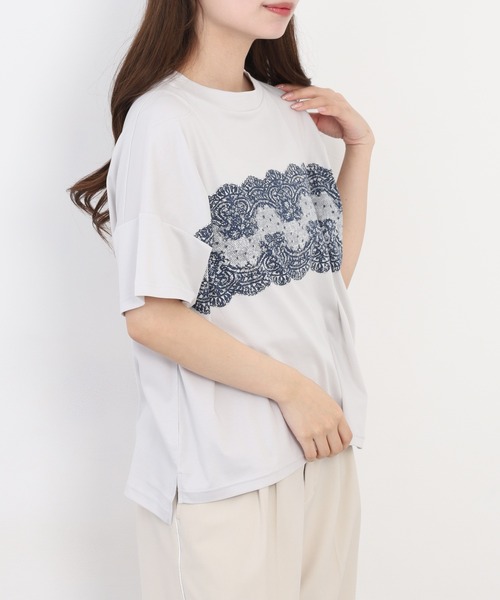 EGLANTINE(エグランティーヌ)の「EGLANTINE レース柄プリント半袖Tシャツ 日本製 ローズペトール(Tシャツ/カットソー・レディース・グレイッシュベージュ/サーモンピンク/ブラック/シルバーグレー/ブルーグリーン・38)」の14枚目の写真