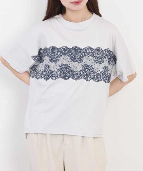EGLANTINE(エグランティーヌ)の「EGLANTINE レース柄プリント半袖Tシャツ 日本製 ローズペトール(Tシャツ/カットソー・レディース・グレイッシュベージュ/サーモンピンク/ブラック/シルバーグレー/ブルーグリーン・38)」の15枚目の写真