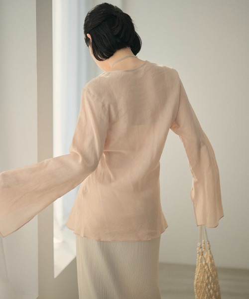 LAULEN（ローレン）の「ramie blend slit cuff flare blouse /ラミーブレンドフレアチュニックブラウス（シャツ/ブラウス・レディース・ピンク/ホワイト/ブラック・FREE）」の6枚目の写真