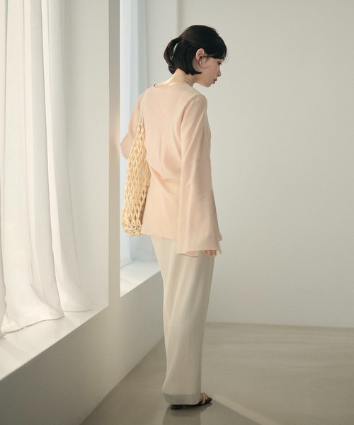 LAULEN（ローレン）の「ramie blend slit cuff flare blouse /ラミーブレンドフレアチュニックブラウス（シャツ/ブラウス・レディース・ピンク/ホワイト/ブラック・FREE）」の14枚目の写真