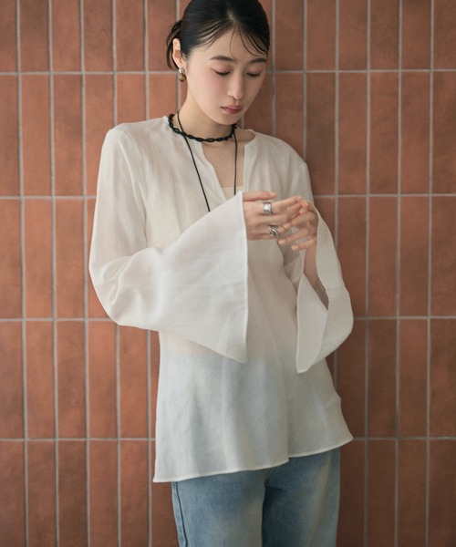 LAULEN（ローレン）の「ramie blend slit cuff flare blouse /ラミーブレンドフレアチュニックブラウス（シャツ/ブラウス・レディース・ピンク/ホワイト/ブラック・FREE）」の22枚目の写真