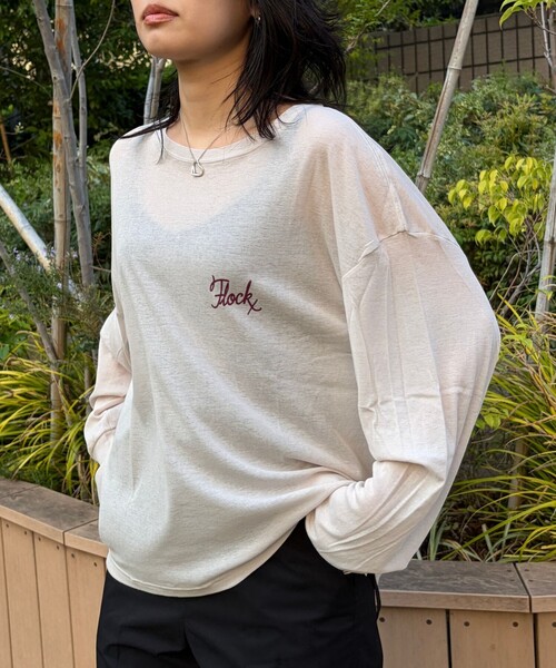 St.Johns 3rd club(セントジョンズサードクラブ)の「【ST.JOHNS 3RD CLUB/セントジョンズサードクラブ】シアーロゴロンTee2(Tシャツ/カットソー・レディース・グレイッシュベージュ/ダークブラウン・フリー)」の5枚目の写真