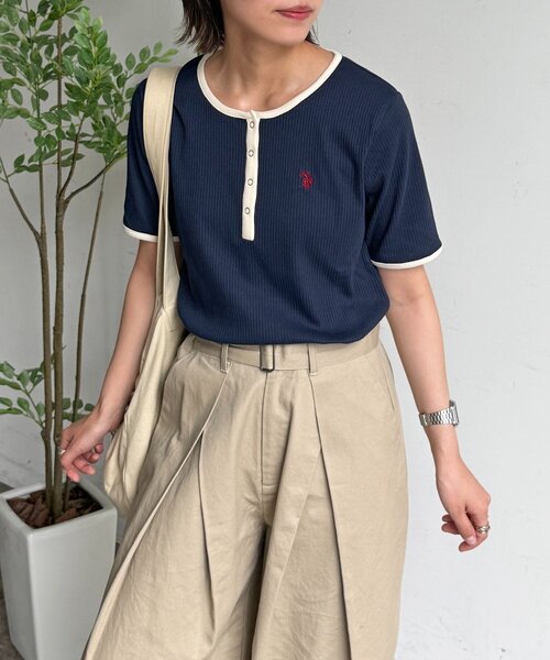 U.S. POLO ASSN.(ユーエスポロアッスン)の「ヘンリーネックリブ半袖T(Tシャツ/カットソー・レディース・ネイビー/ブラウン/アイボリー/ブラック/グレー・FREE)」の5枚目の写真